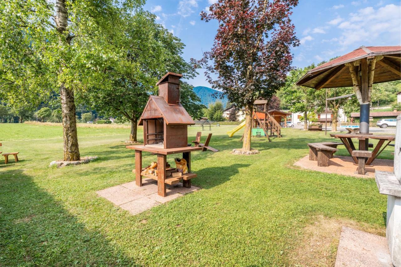 Residence Alessio Bezzecca Εξωτερικό φωτογραφία