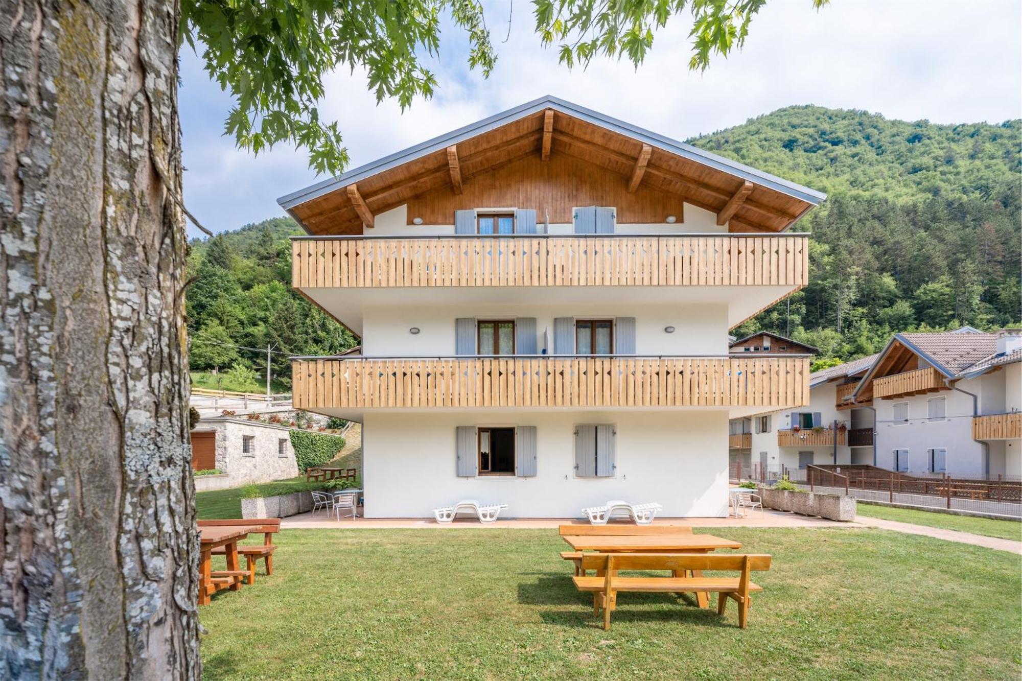 Residence Alessio Bezzecca Εξωτερικό φωτογραφία